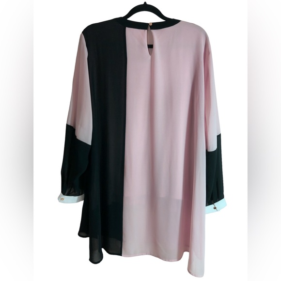 NWT Calvin Klein Chiffon Color Block Top 1X Light Pink & Black - Picture 2 of 8